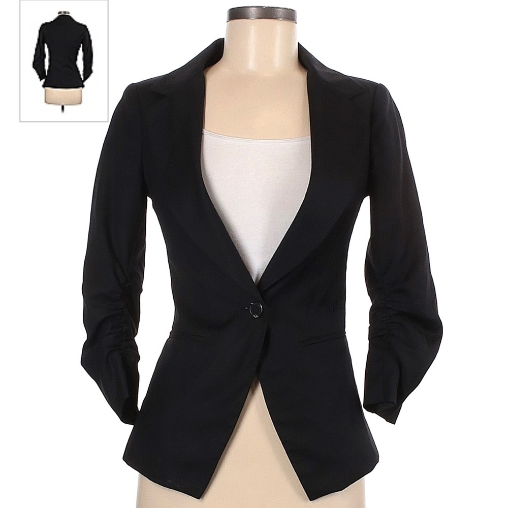 Kenna-T black blazer